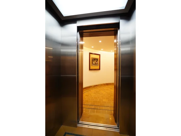 Casino Hotel CGH Earth