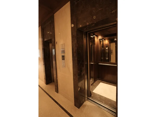 Golden Sarovar Portico